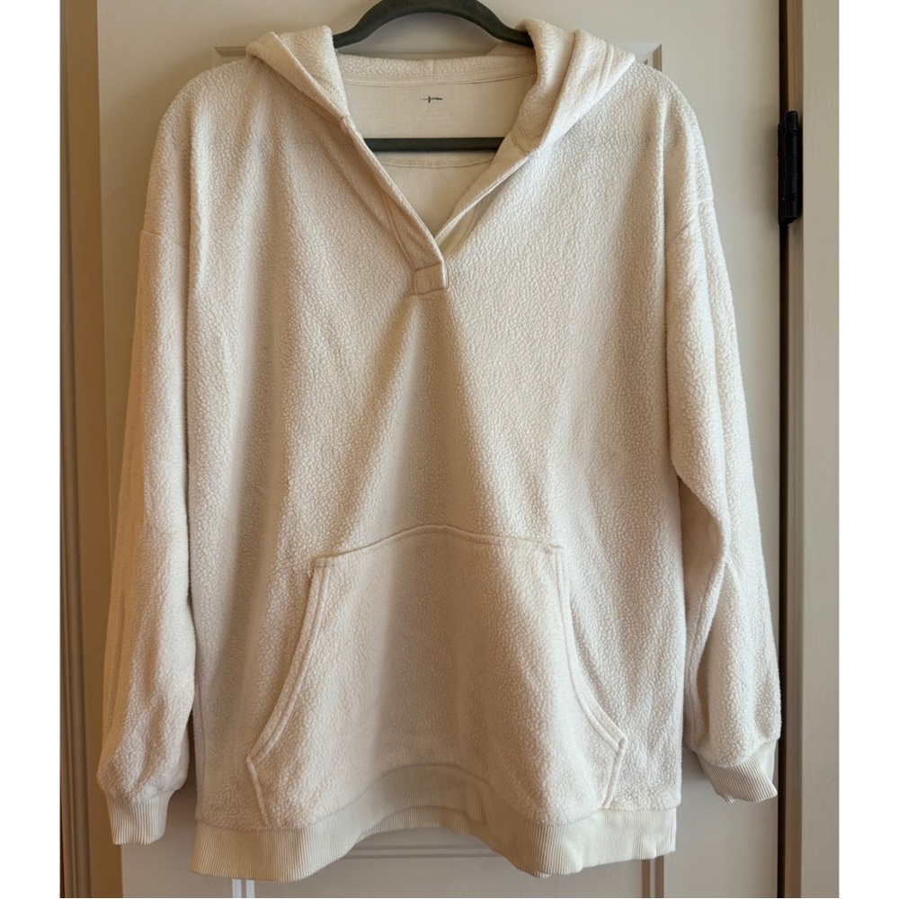 Aerie Cream V-Neck Hooded Sweater
